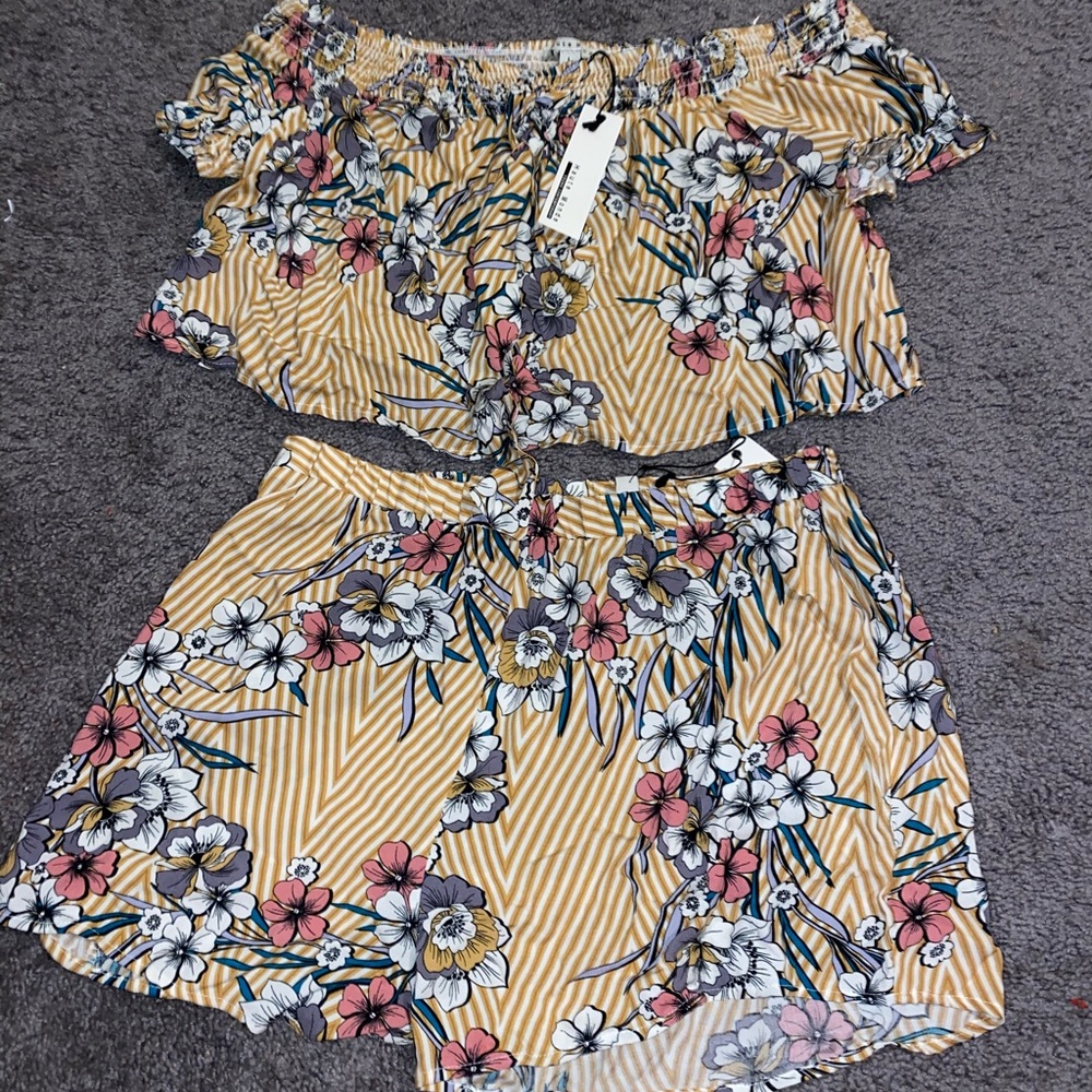 NWT boutique set